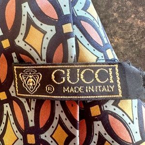 Gucci Mens Silk tie Vintage.